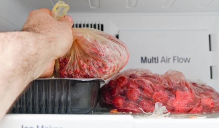 Quantos dias a carne pode ficar na geladeira depois de descongelada